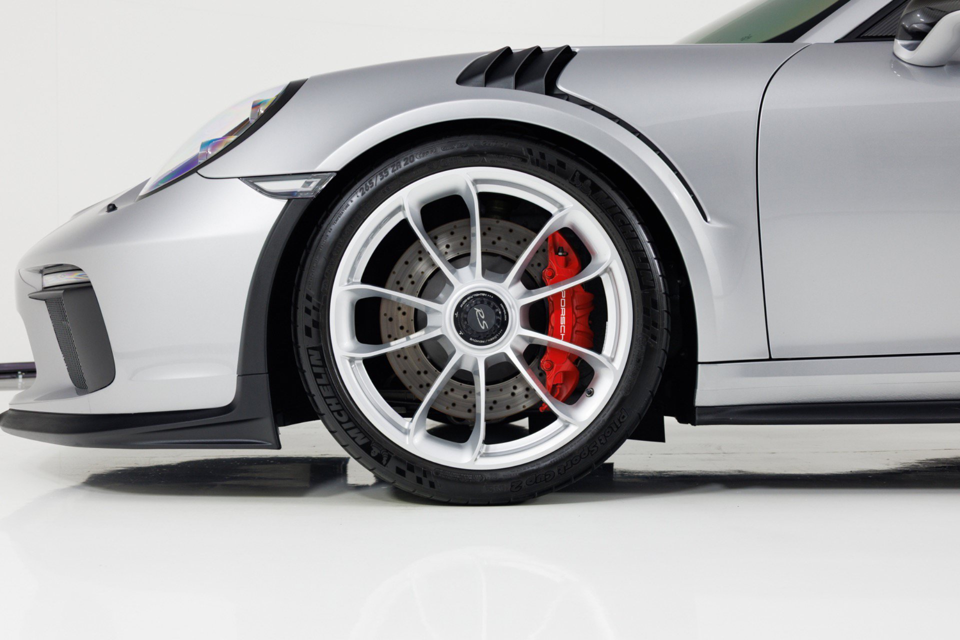 Used 2019 Porsche 911 GT3 RS RWD image 9