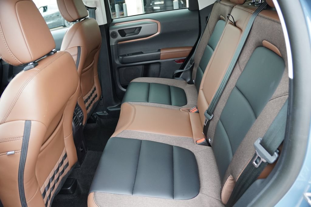 Used 2025 Ford Bronco Sport Outer Banks w/ Outer Banks Tech Package+ AWD/4WD image 18