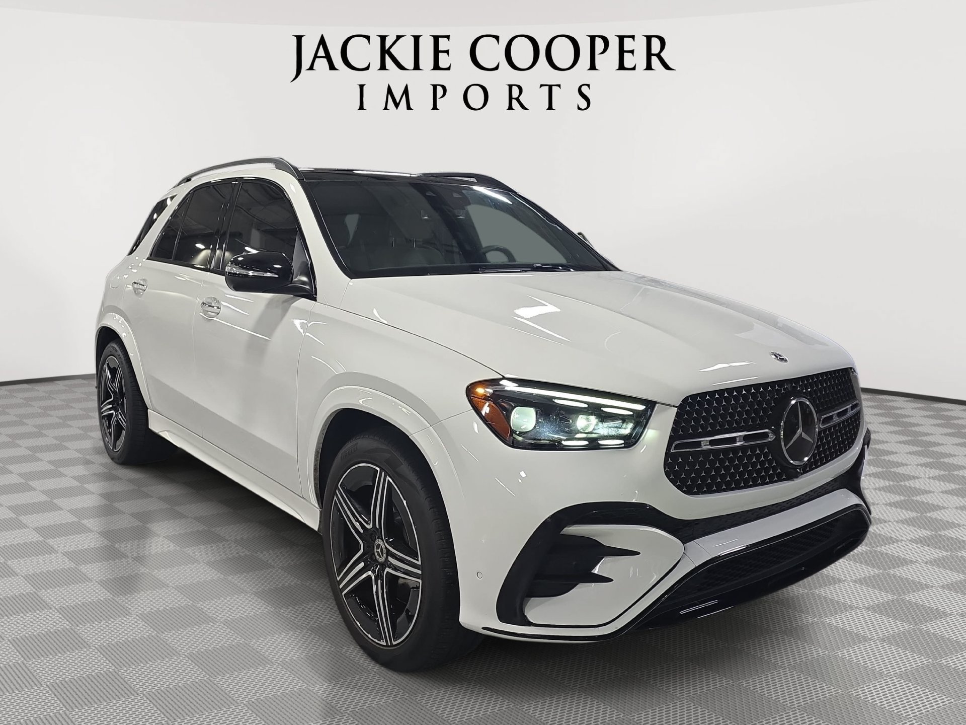 Used 2024 Mercedes-Benz GLE 450 4MATIC image 3