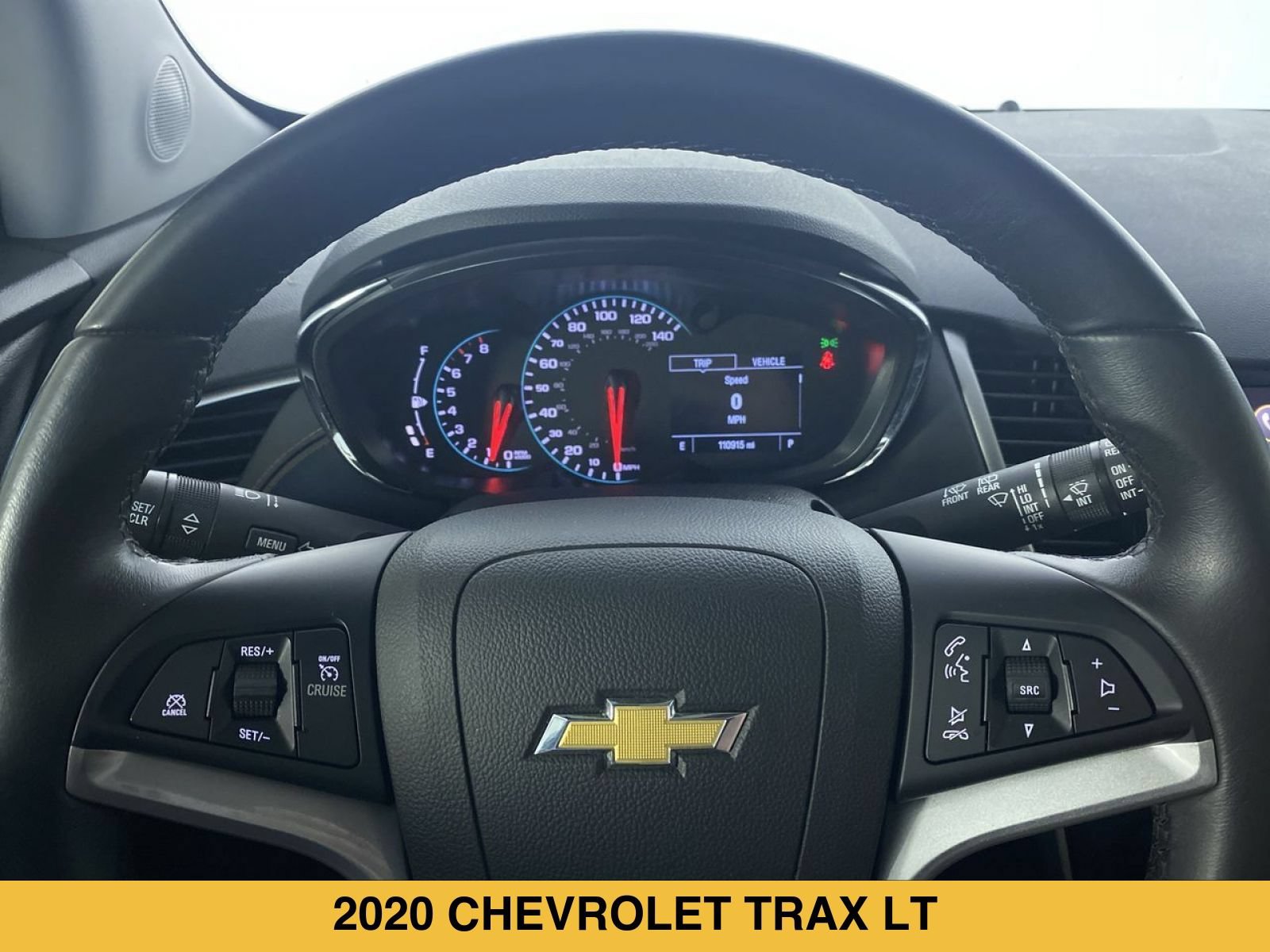 Certified 2020 Chevrolet Trax LT w/ LT Convenience Package FWD image 3