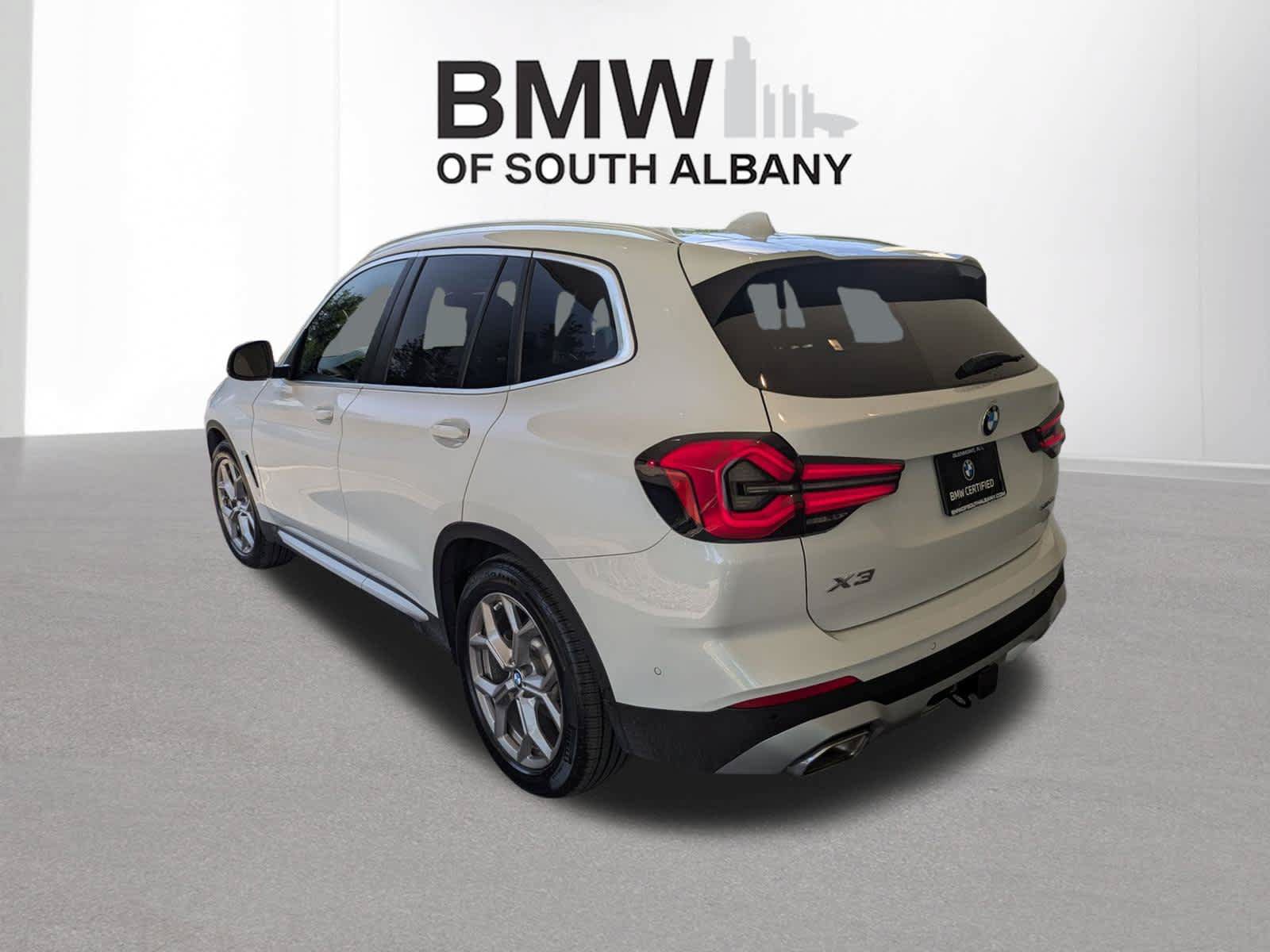 Used 2024 BMW X3 xDrive30i w/ Premium Package w/ZPA AWD/4WD image 4