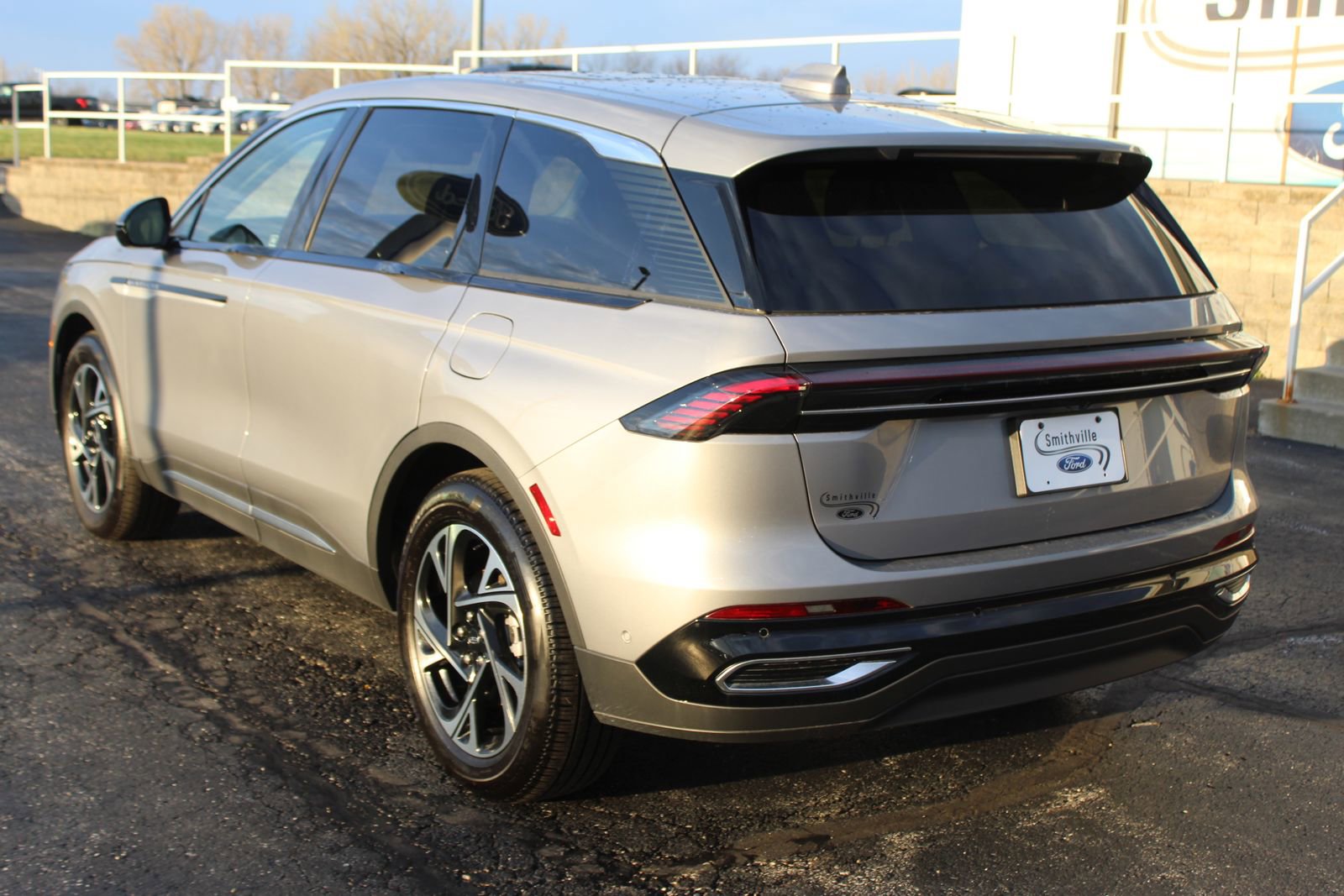 Used 2024 Lincoln Nautilus Premier w/ Equipment Group 102A image 5