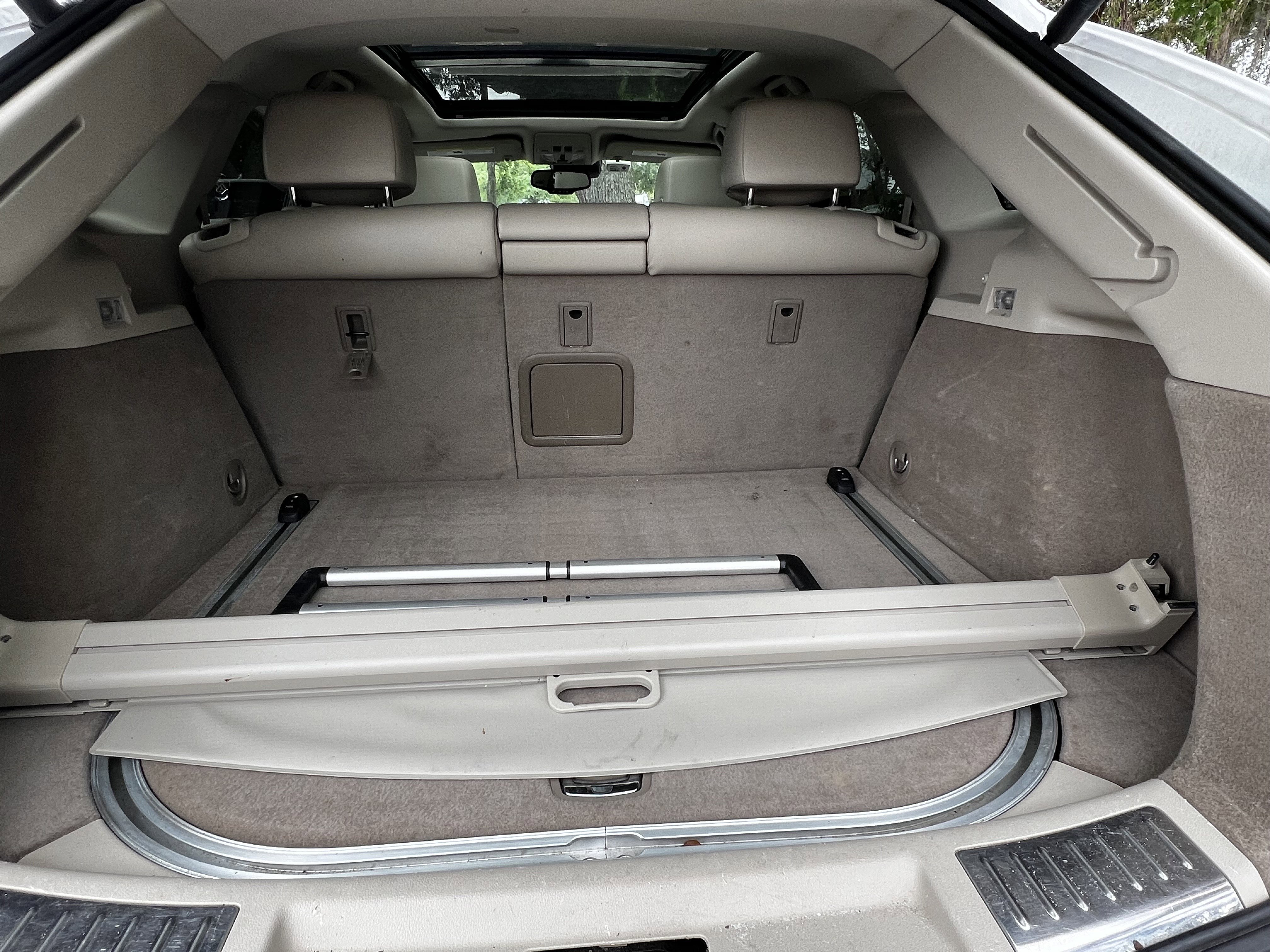 Used 2016 Cadillac SRX Premium AWD/4WD image 46