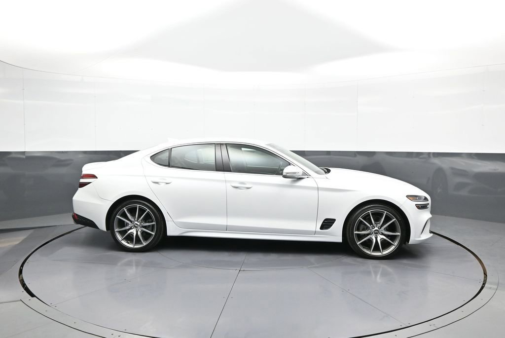 Used 2023 Genesis G70 2.0T AWD/4WD image 5