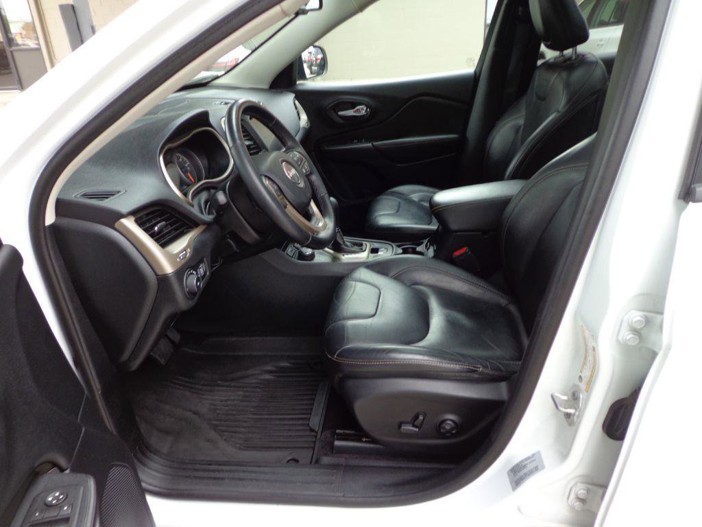 Used 2016 Jeep Cherokee High Altitude w/ Technology Group image 13