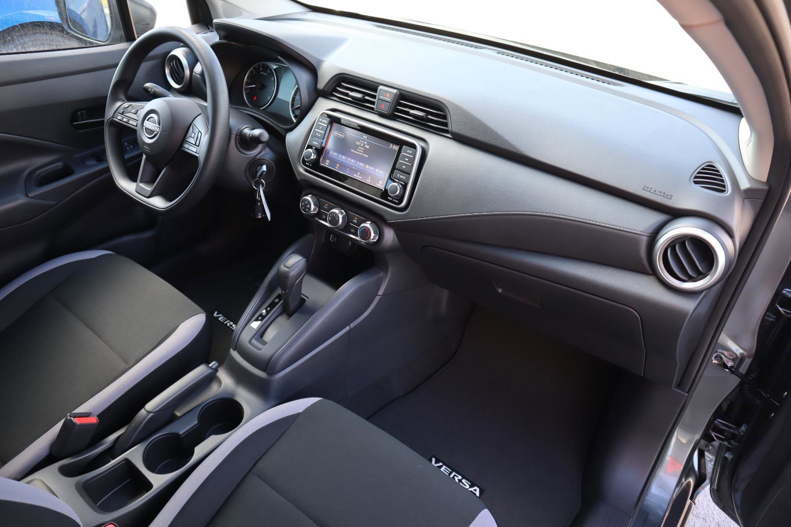 Used 2025 Nissan Versa S w/ Trunk Package image 40