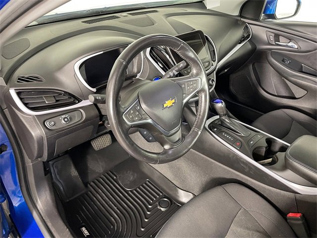 Used 2017 Chevrolet Volt LT w/ Comfort Package image 3