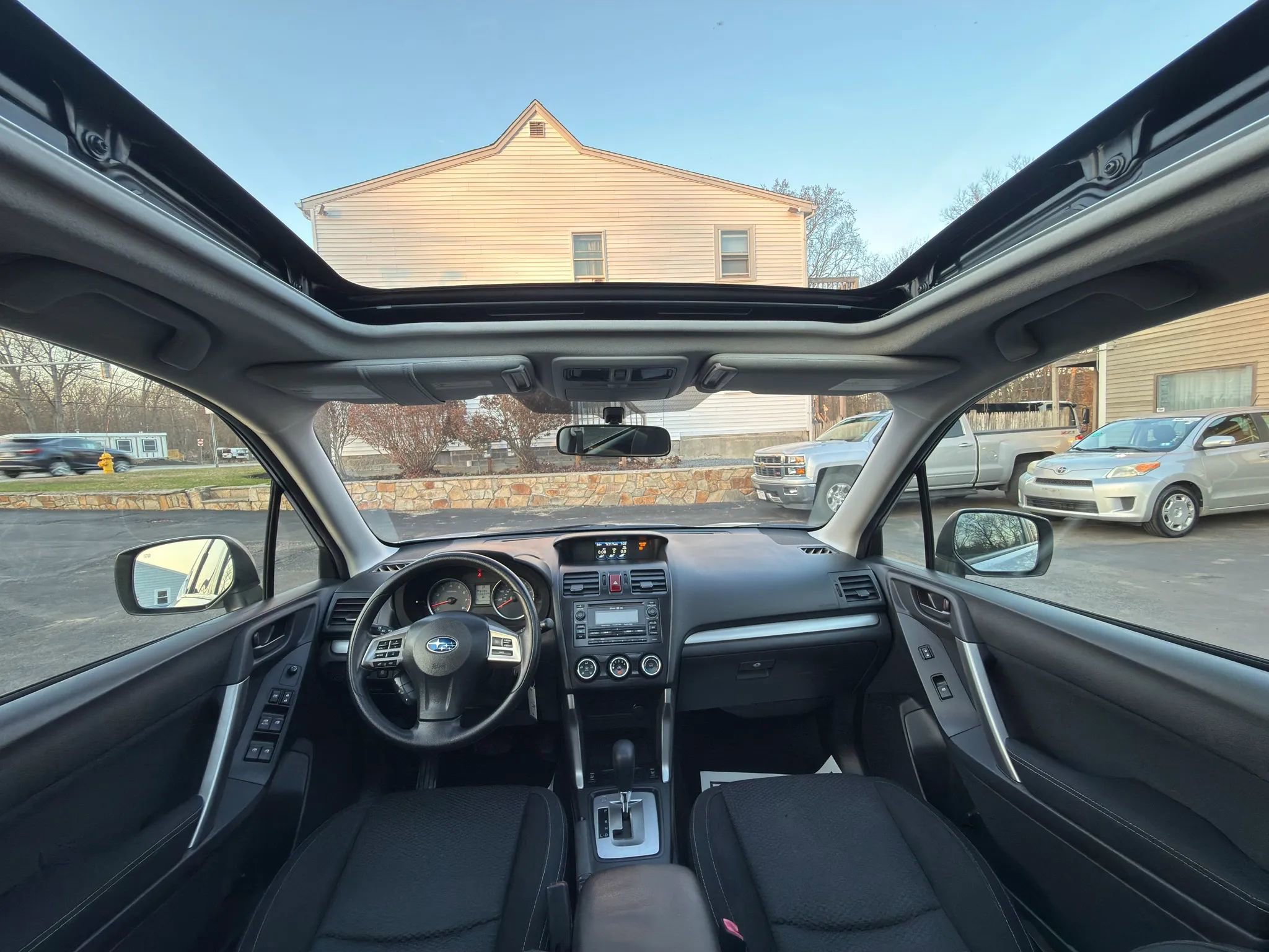 Used 2015 Subaru Forester 2.5i Premium w/ All-Weather Package AWD/4WD image 27