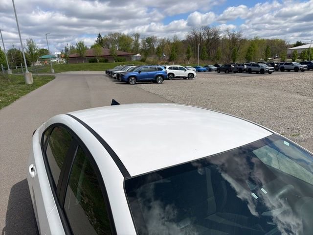 Used 2022 Kia Forte LXS image 8