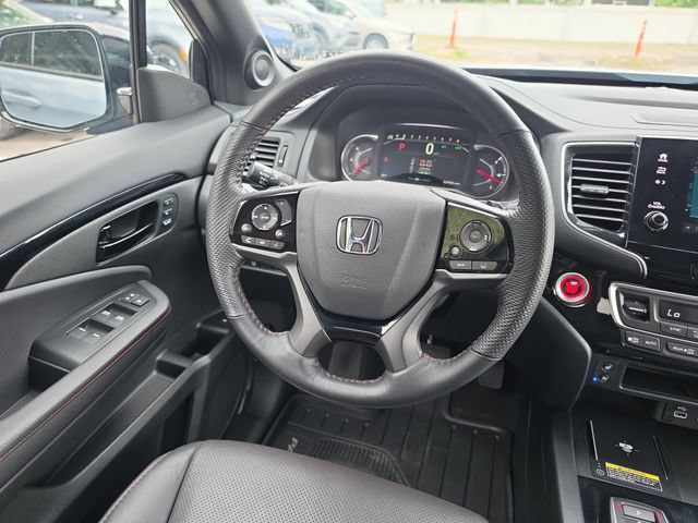 Used 2024 Honda Passport Black Edition image 10