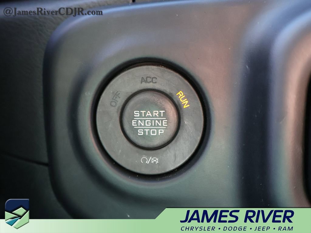 Used 2023 Jeep Wrangler Altitude image 31