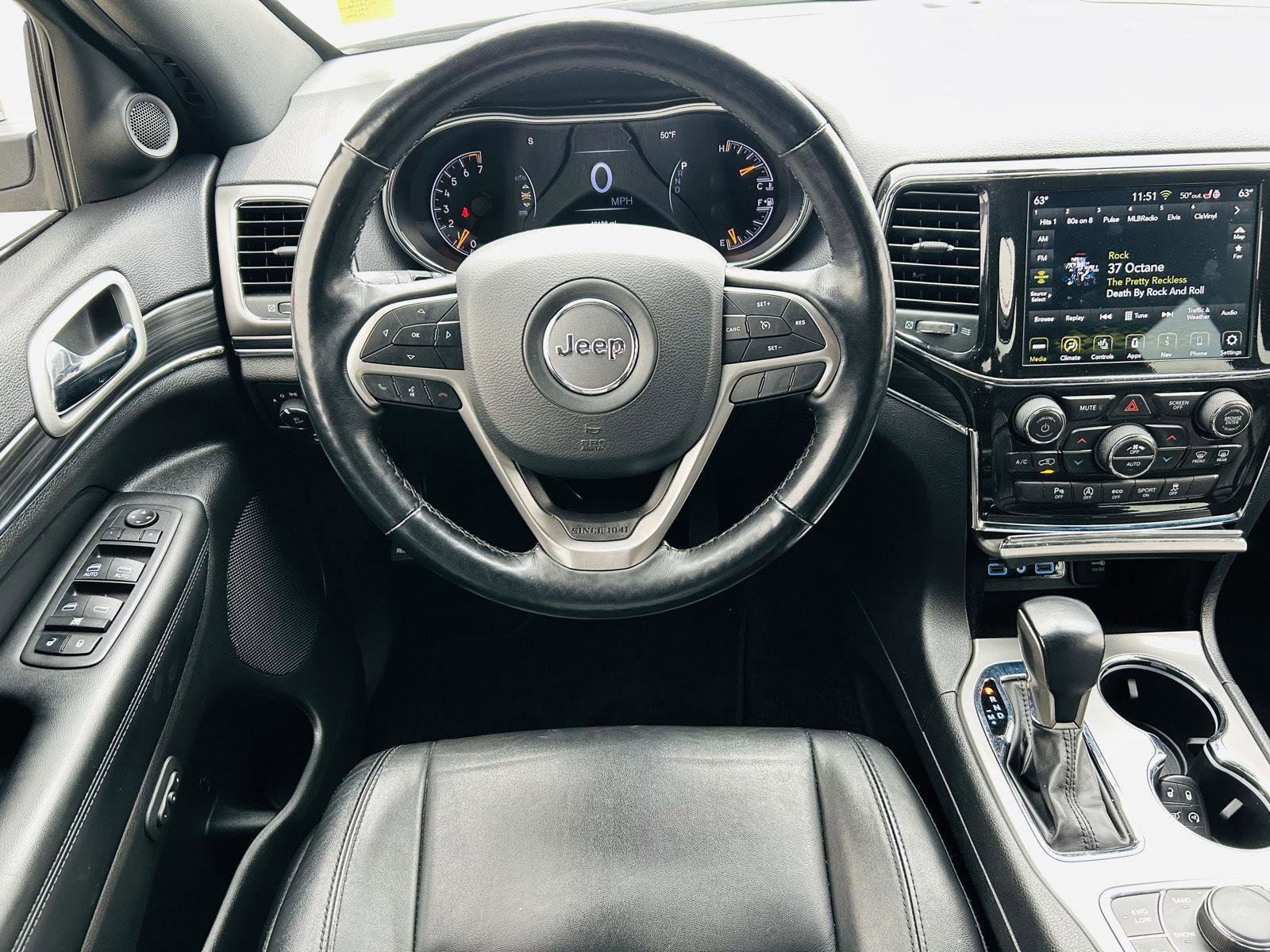 Used 2021 Jeep Grand Cherokee Limited w/ Sun & Sound Group image 14