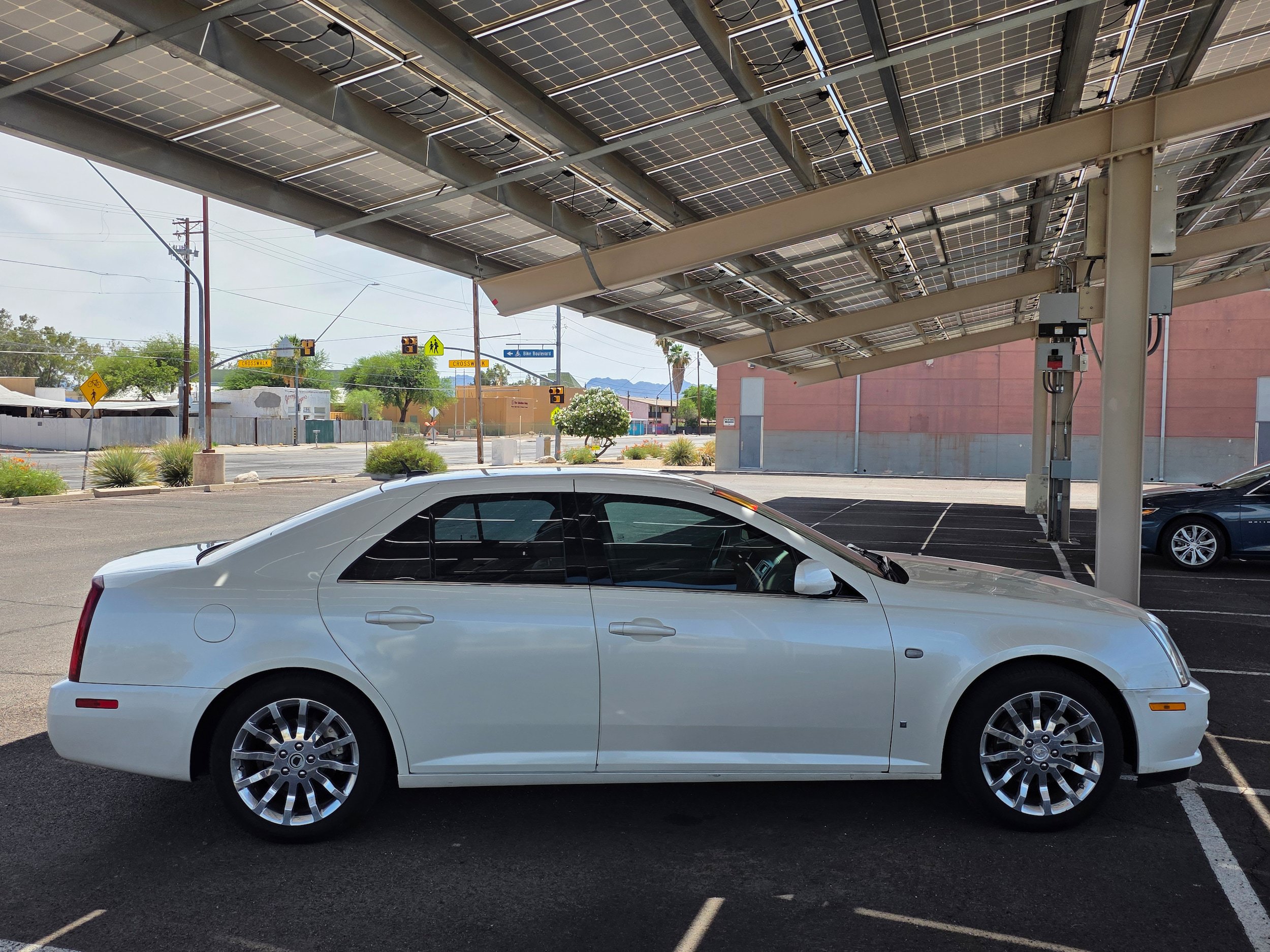 Used 2006 Cadillac STS V8 RWD image 6