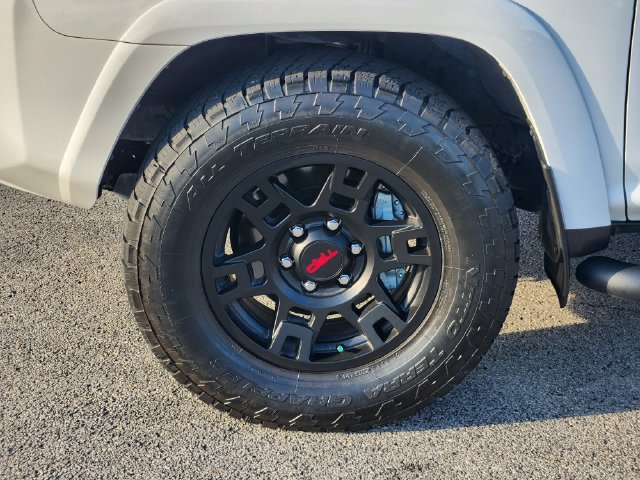 Used 2023 Toyota 4Runner SR5 Premium w/ Moonroof Package AWD/4WD image 12