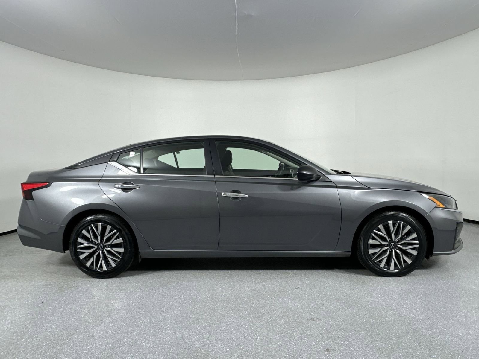 Certified 2024 Nissan Altima 2.5 SV image 36