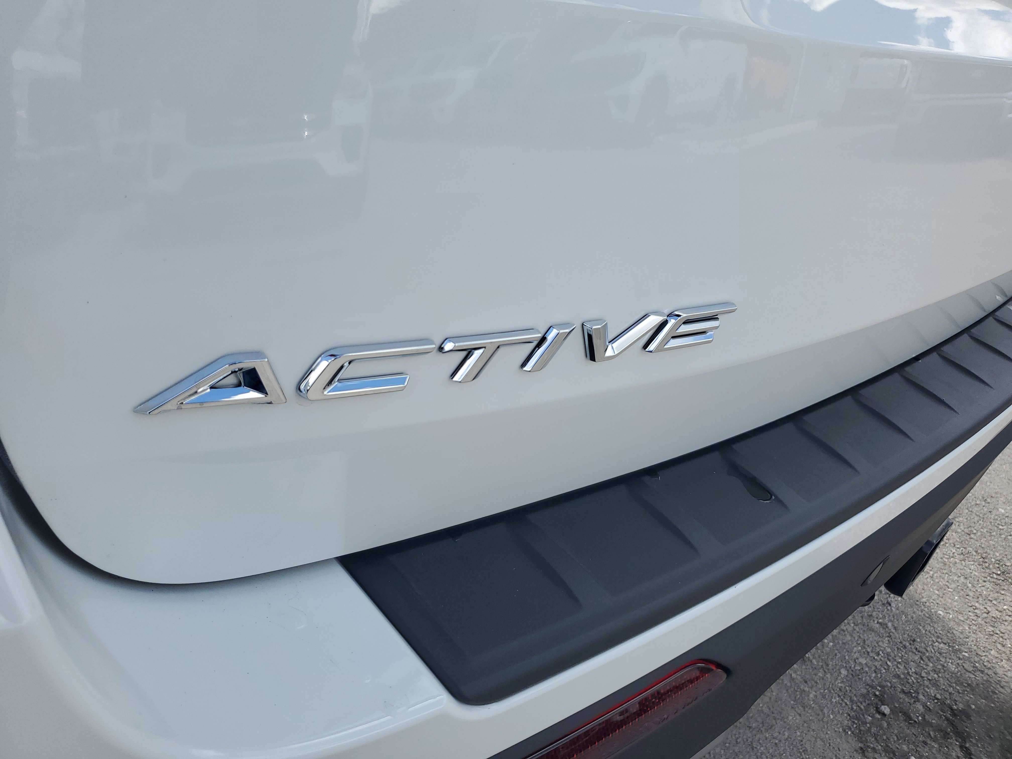 New 2026 Ford Explorer Active image 7