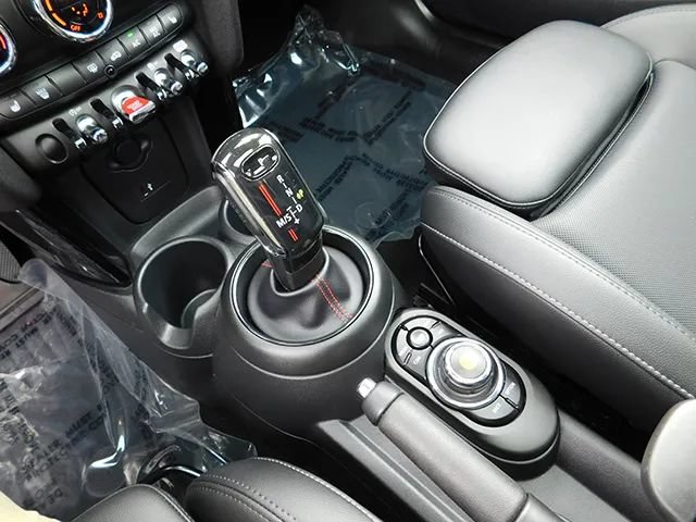 Used 2021 MINI Cooper S w/ 6.5" Touchscreen Package FWD image 17