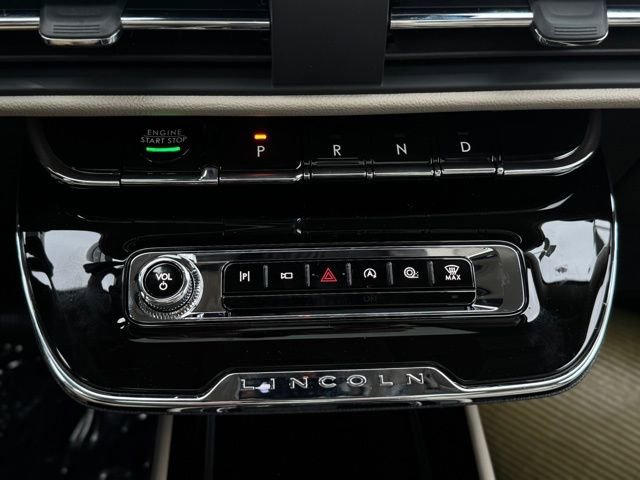 New 2026 Lincoln Corsair Premiere image 34