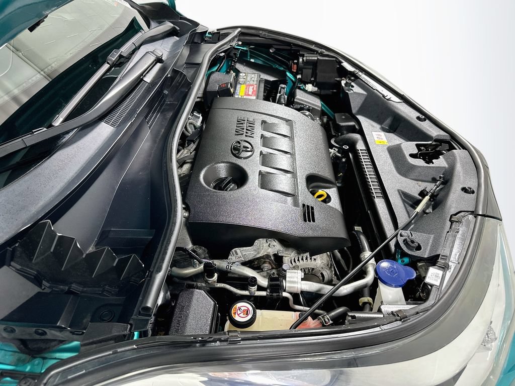 Used 2018 Toyota C-HR XLE FWD image 23