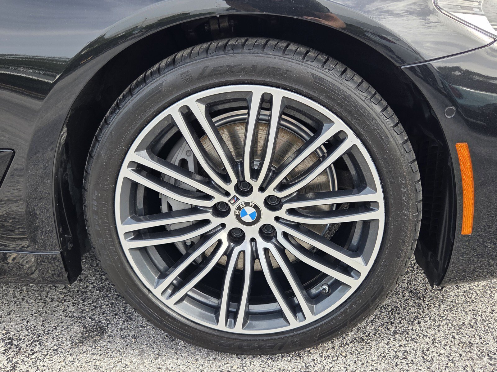 Used 2020 BMW 540i w/ Executive Package RWD image 9