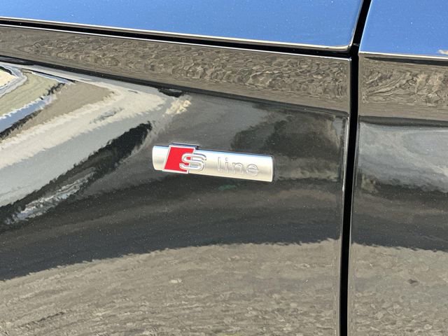 Used 2023 Audi Q5 2.0T Premium image 31