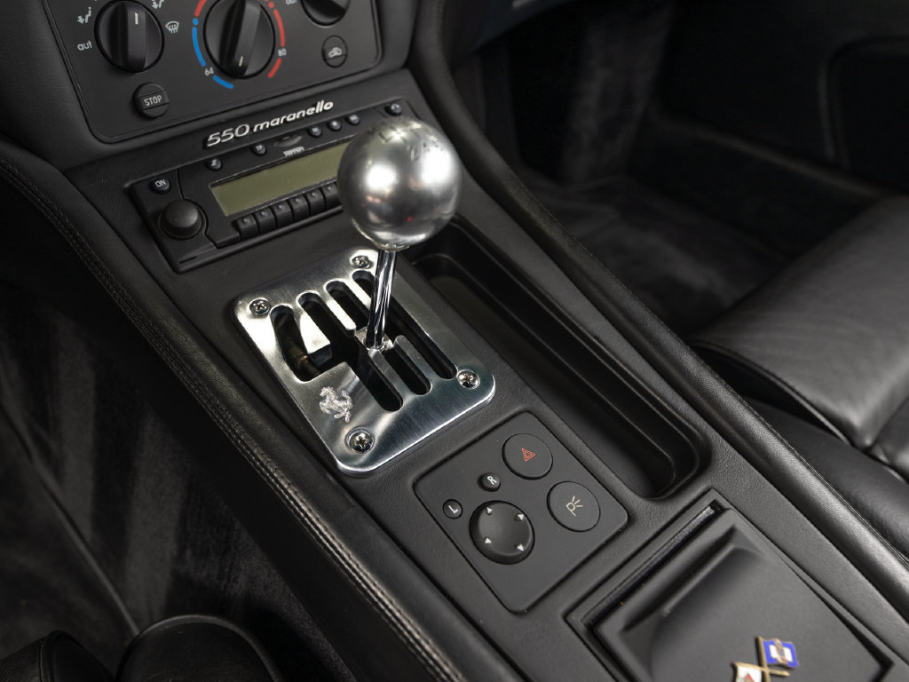 Used 2000 Ferrari 550 Maranello Coupe RWD image 24