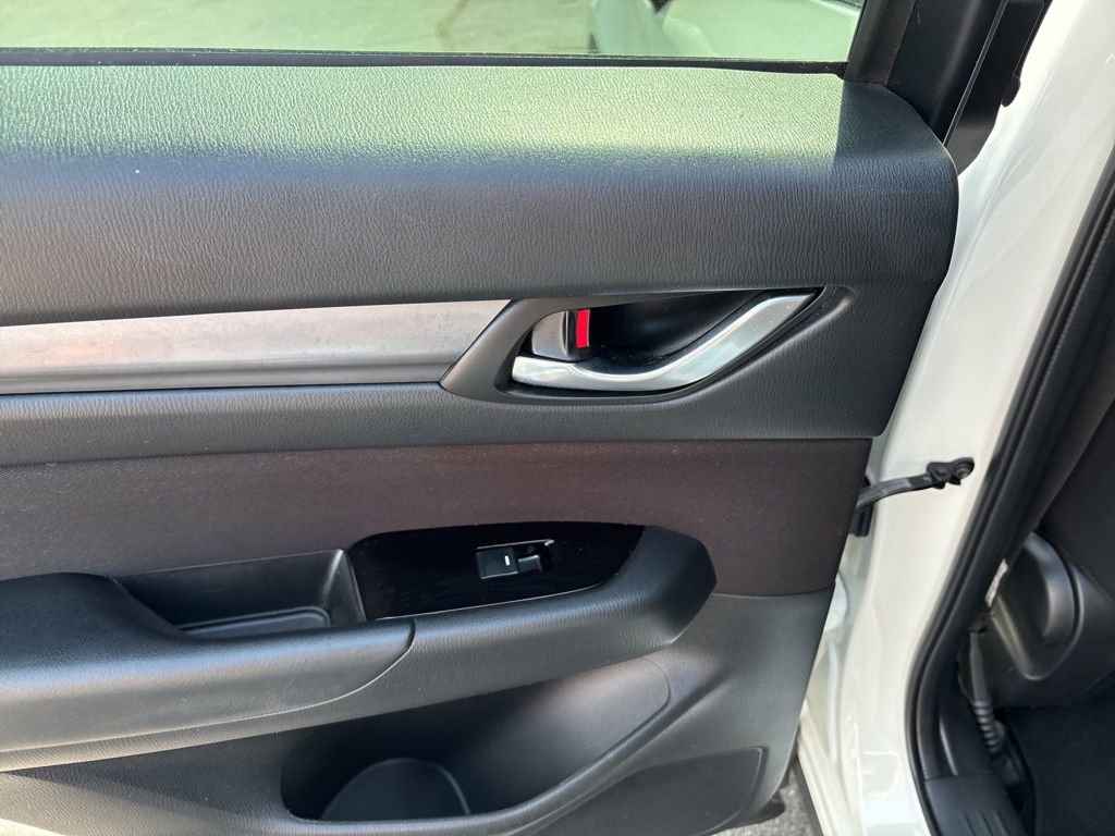 Used 2019 MAZDA CX-5 Sport FWD image 31