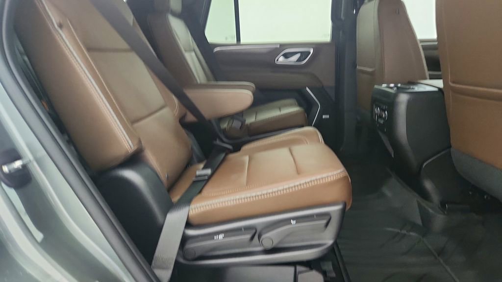 Certified 2023 Chevrolet Tahoe High Country AWD/4WD image 35