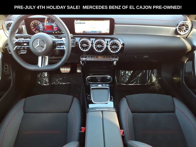 Used 2026 Mercedes-Benz CLA 250 4MATIC image 5