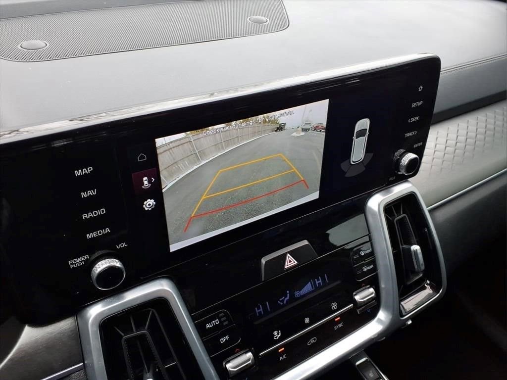 Used 2022 Kia Sorento SX image 11