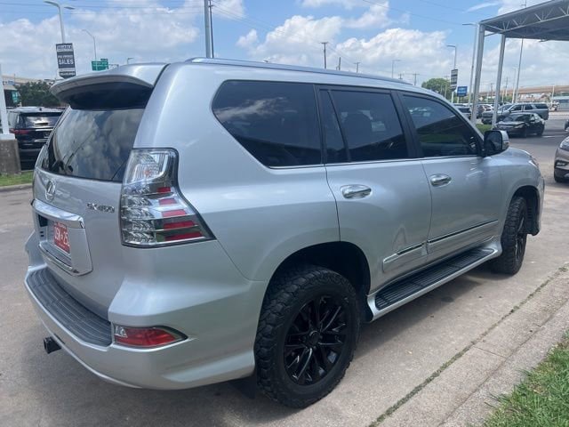 Used 2014 Lexus GX 460 AWD/4WD image 3