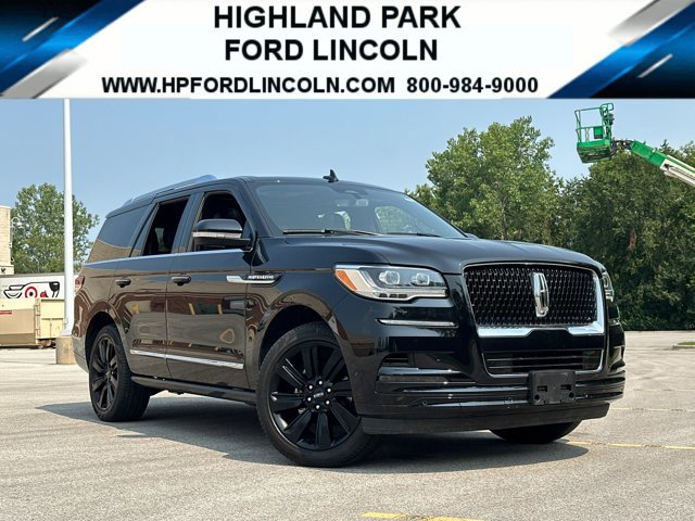Used 2022 Lincoln Navigator Reserve video 1