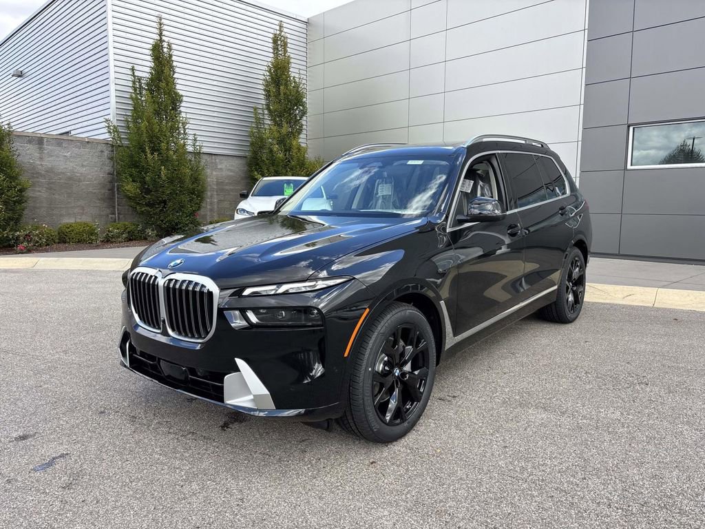 New 2026 BMW X7 xDrive40i w/ Premium Package image 3