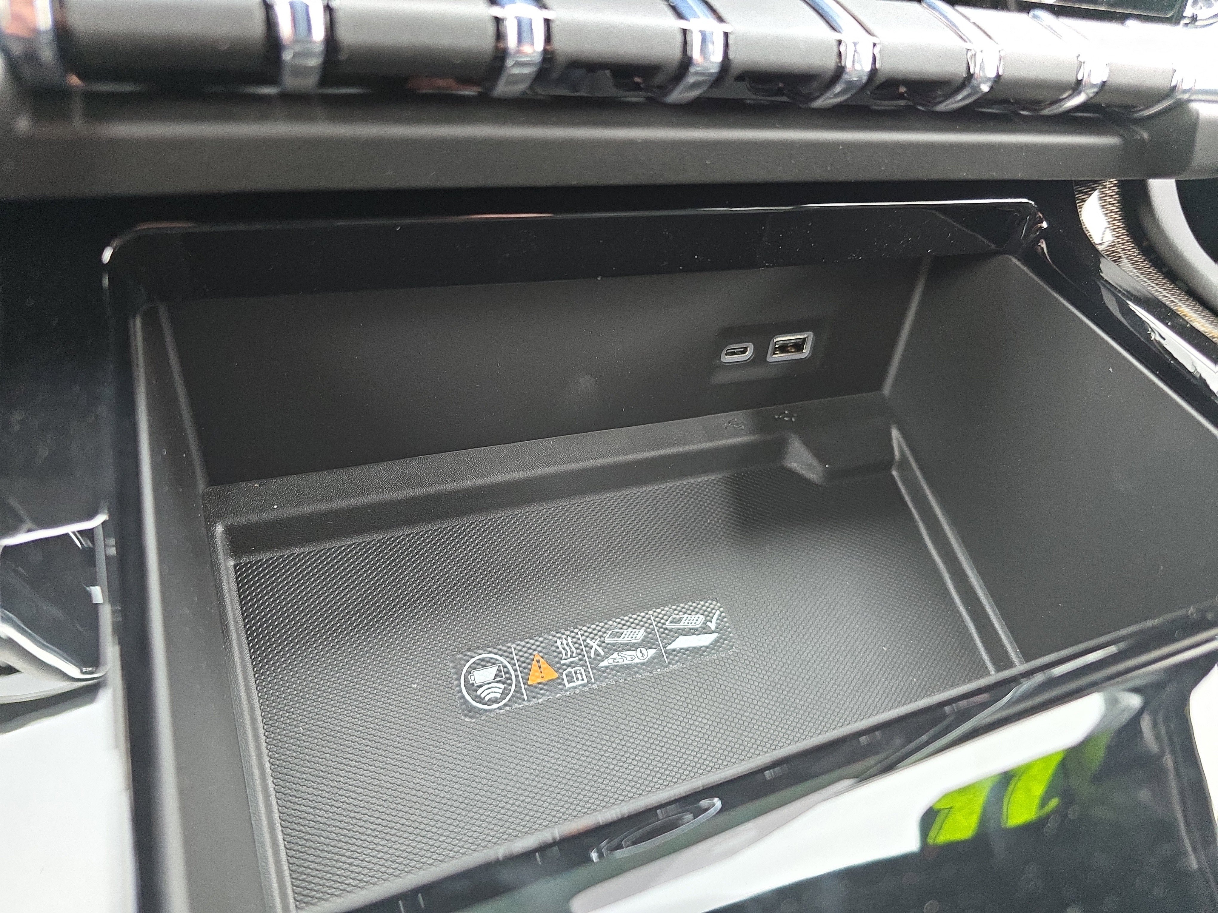 New 2026 GMC Yukon XL Elevation w/ LPO, Floor Liner Package image 33