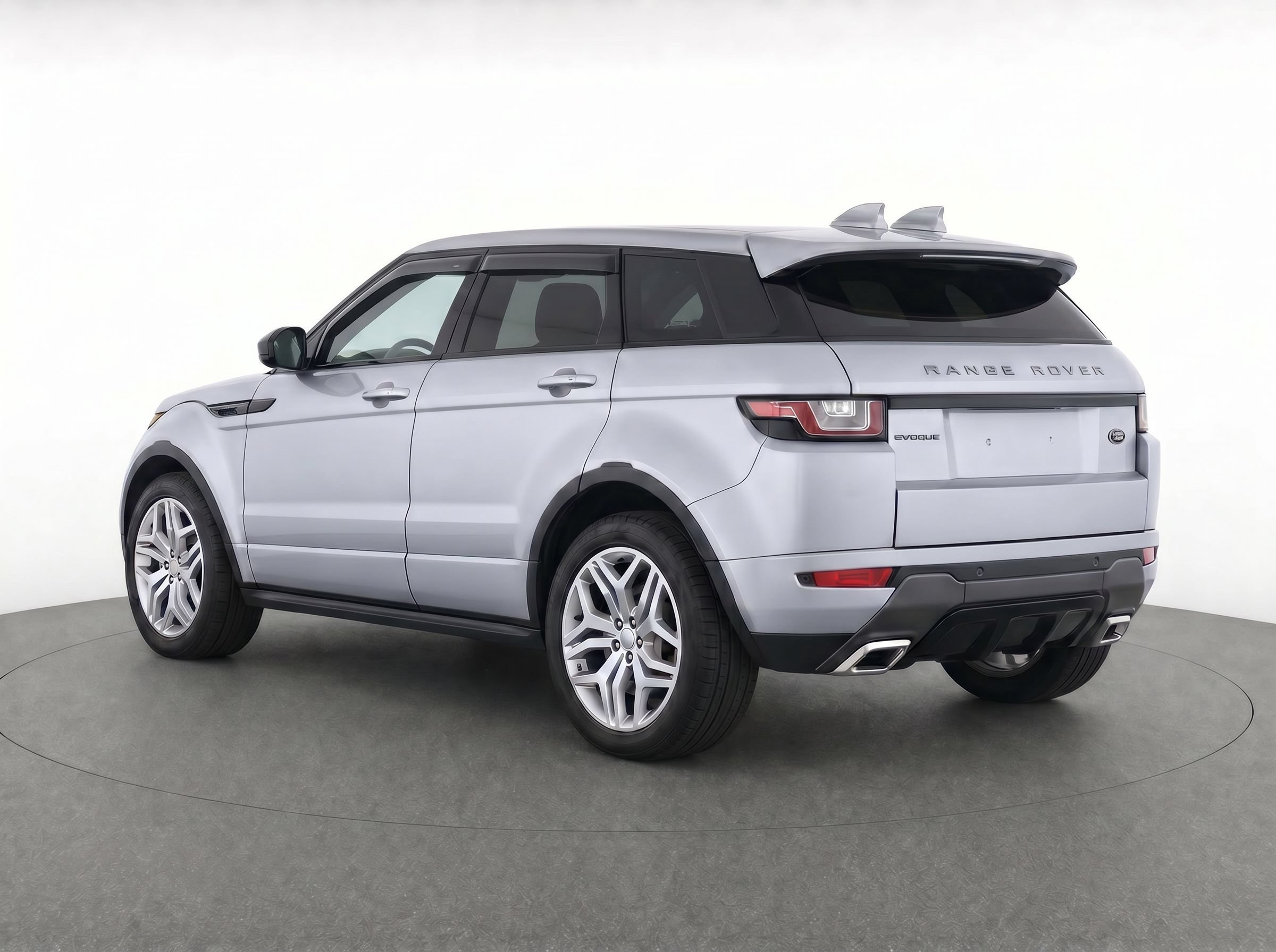 Used 2018 Land Rover Range Rover Evoque HSE Dynamic AWD/4WD image 3