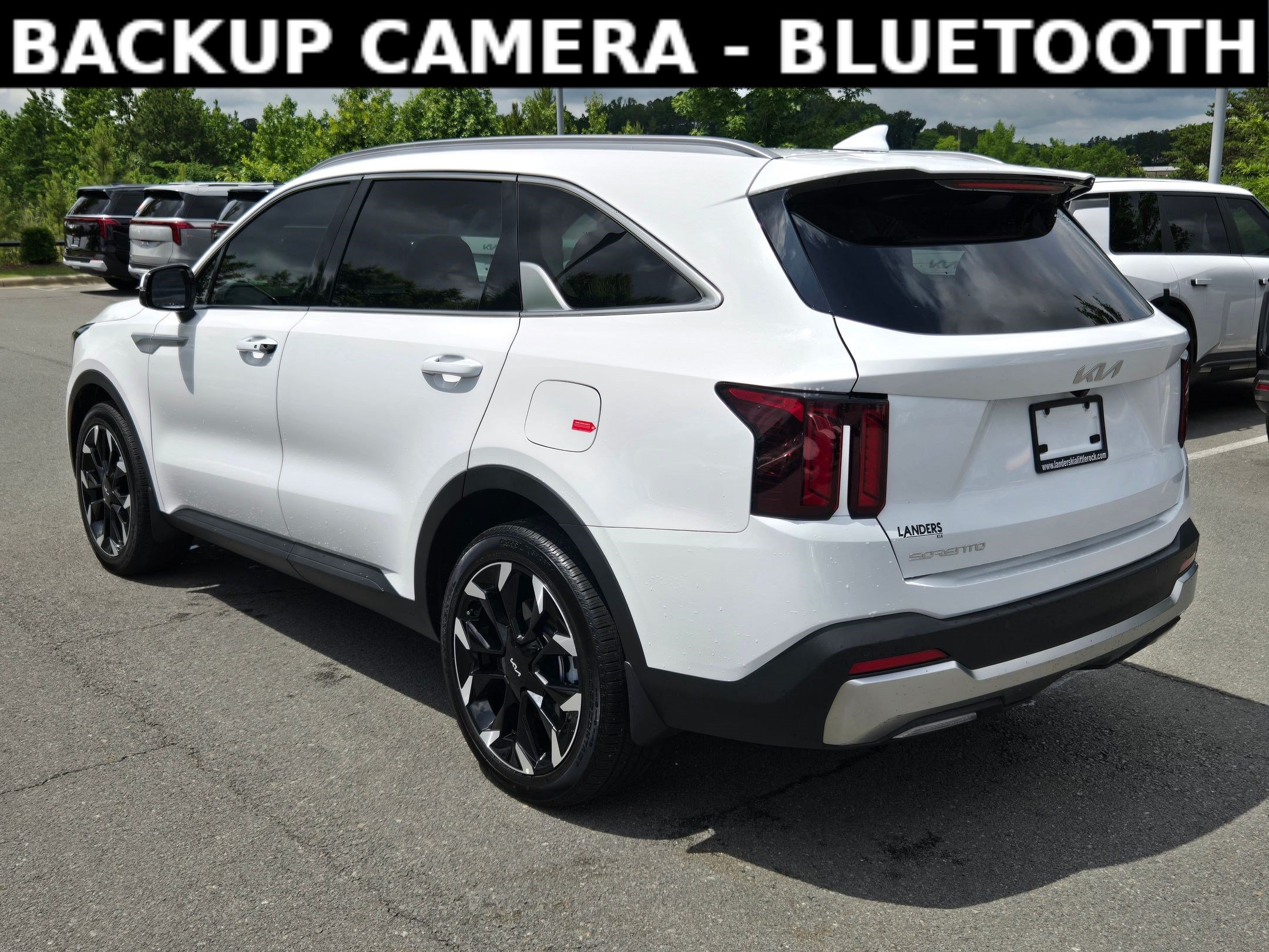 Used 2025 Kia Sorento EX w/ Panoramic Sunroof Package FWD image 5