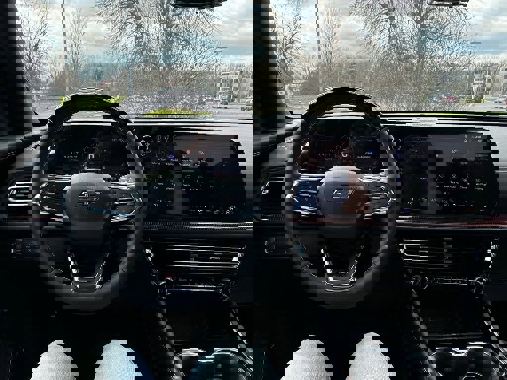 New 2026 Chevrolet Traverse Z71 w/ Enhanced Driving Package image 21