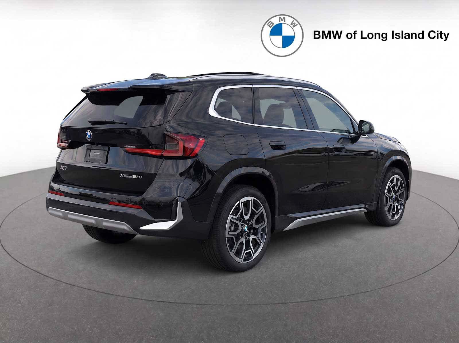 New 2026 BMW X1 xDrive28i w/ Technology Package AWD/4WD image 7