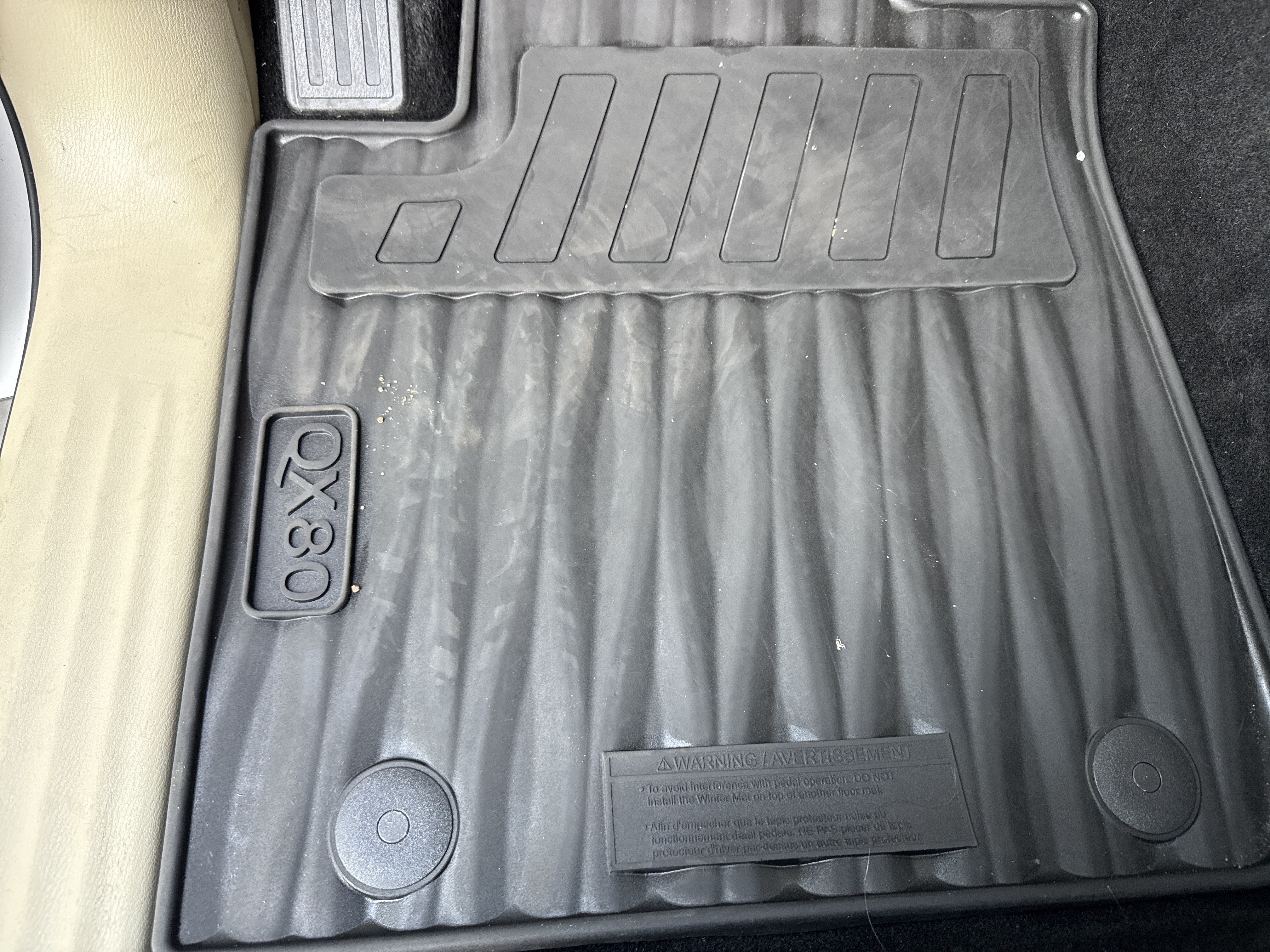 Used 2024 INFINITI QX80 Sensory AWD/4WD image 16