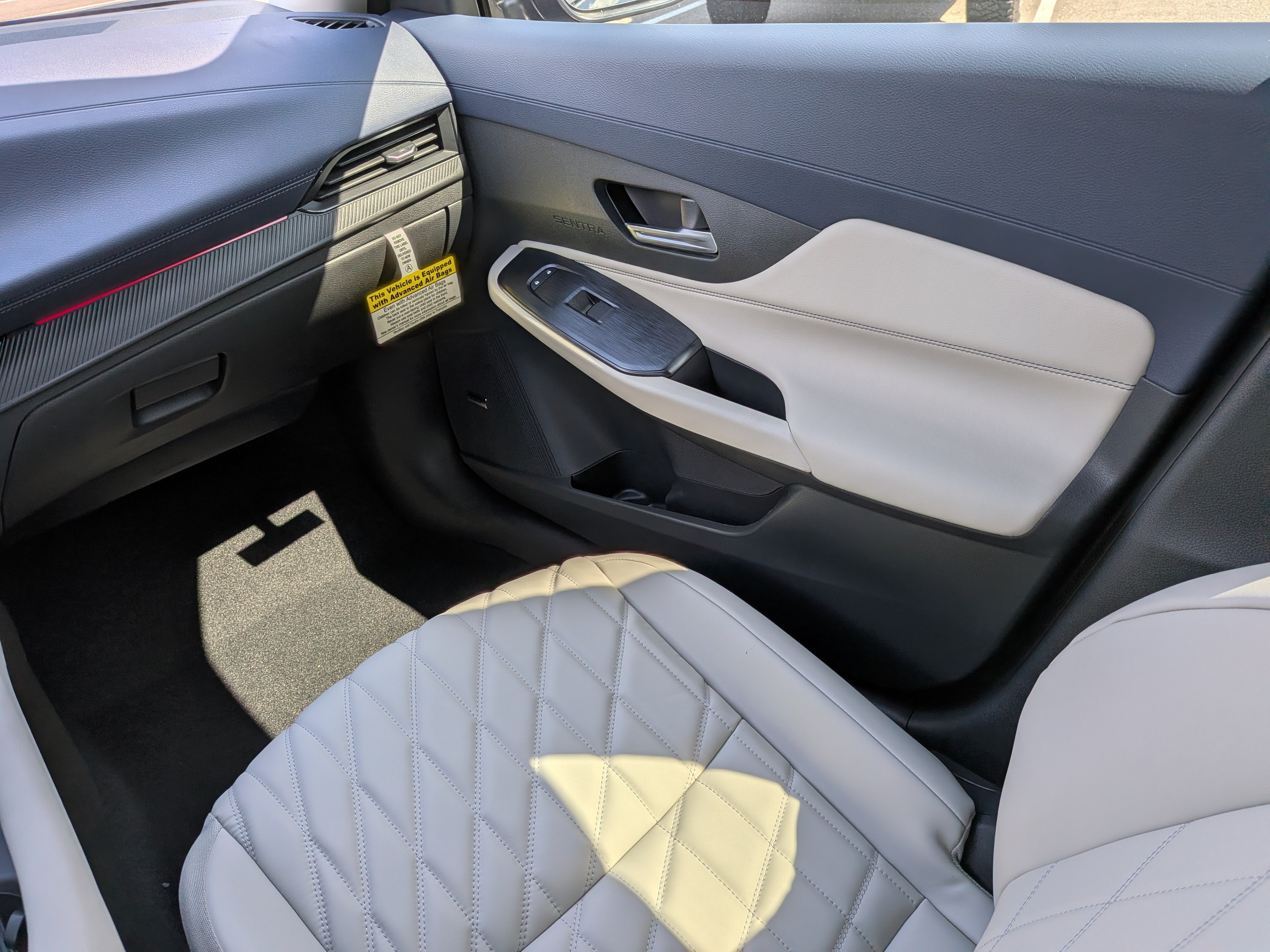 New 2026 Nissan Sentra SL w/ Floor Mat Package FWD image 15
