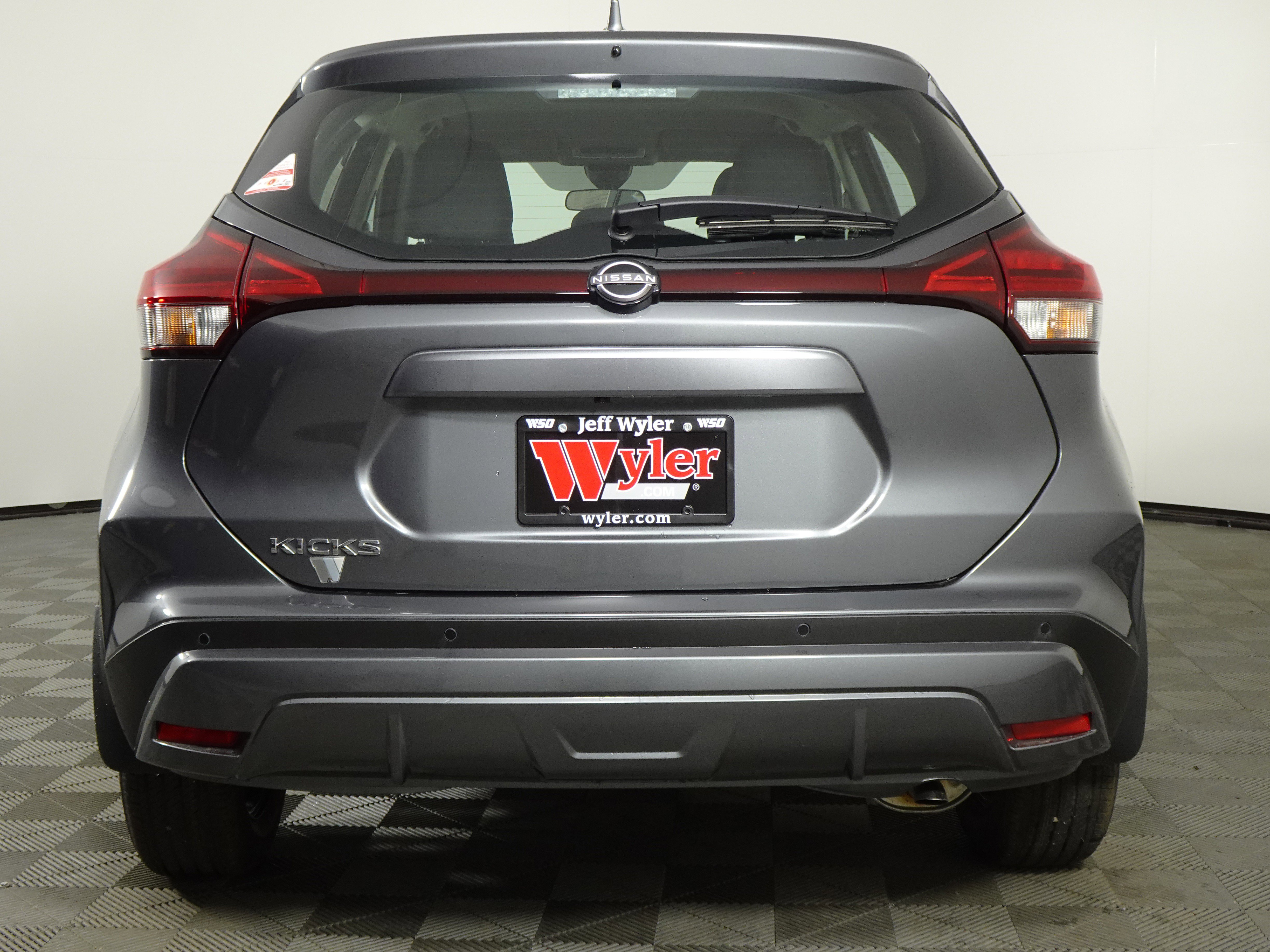 New 2025 Nissan Kicks Play S image 18