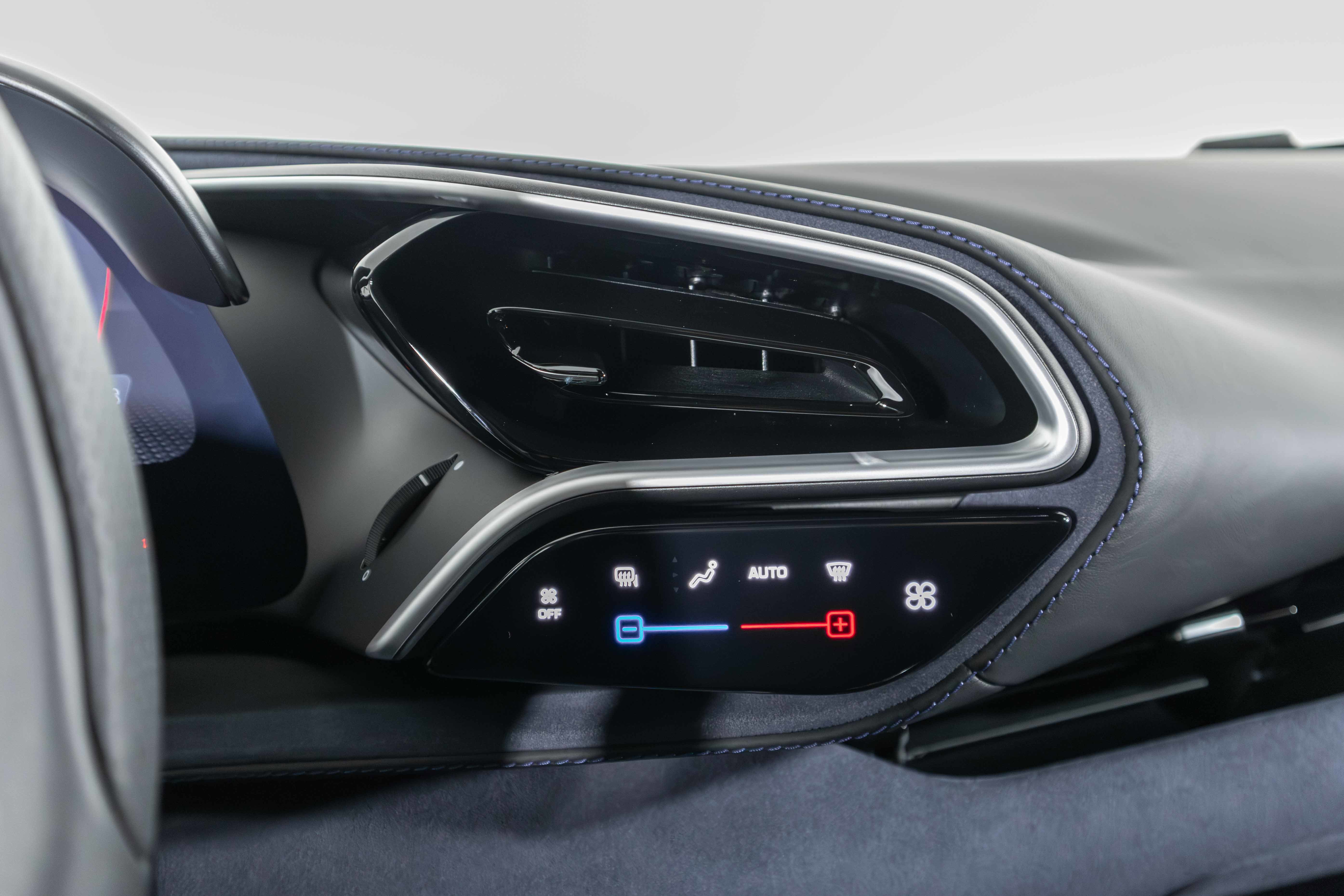 Used 2025 Ferrari 296 GTB image 27