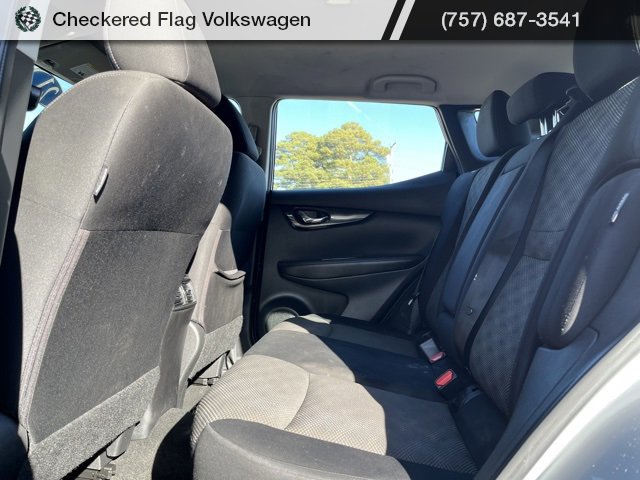 Used 2021 Nissan Rogue Sport SV image 26