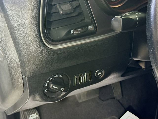Used 2019 Dodge Challenger R/T RWD image 12