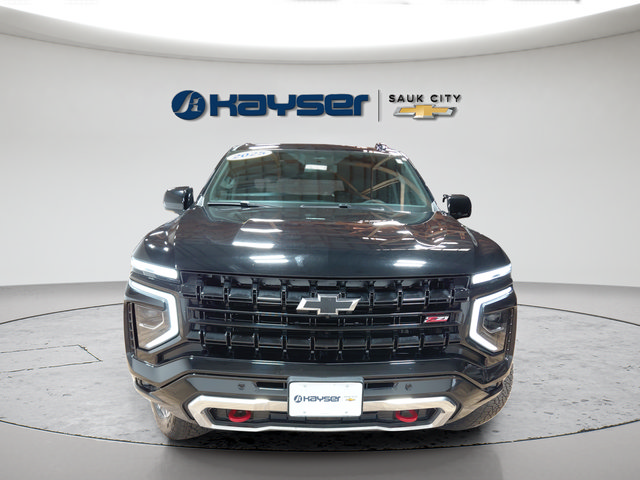 Certified 2025 Chevrolet Suburban Z71 AWD/4WD image 2