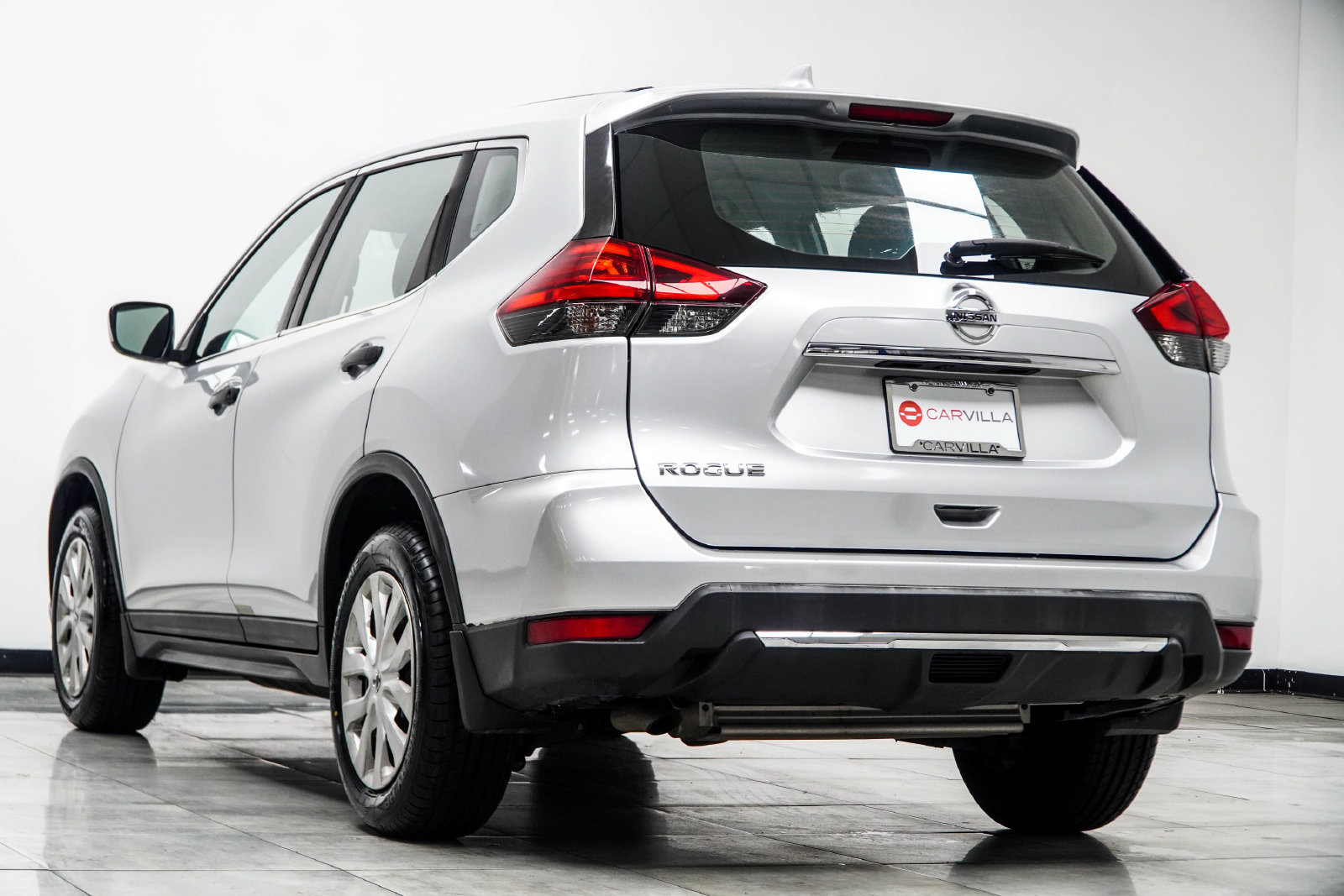 Used 2017 Nissan Rogue S FWD image 12