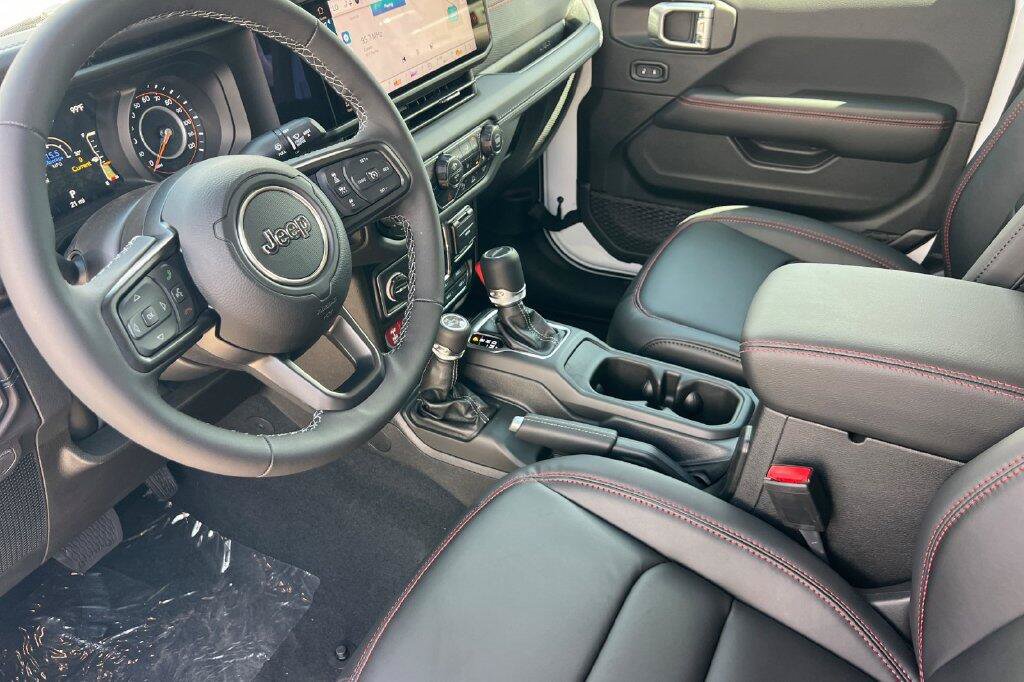 New 2026 Jeep Gladiator Rubicon AWD/4WD image 10