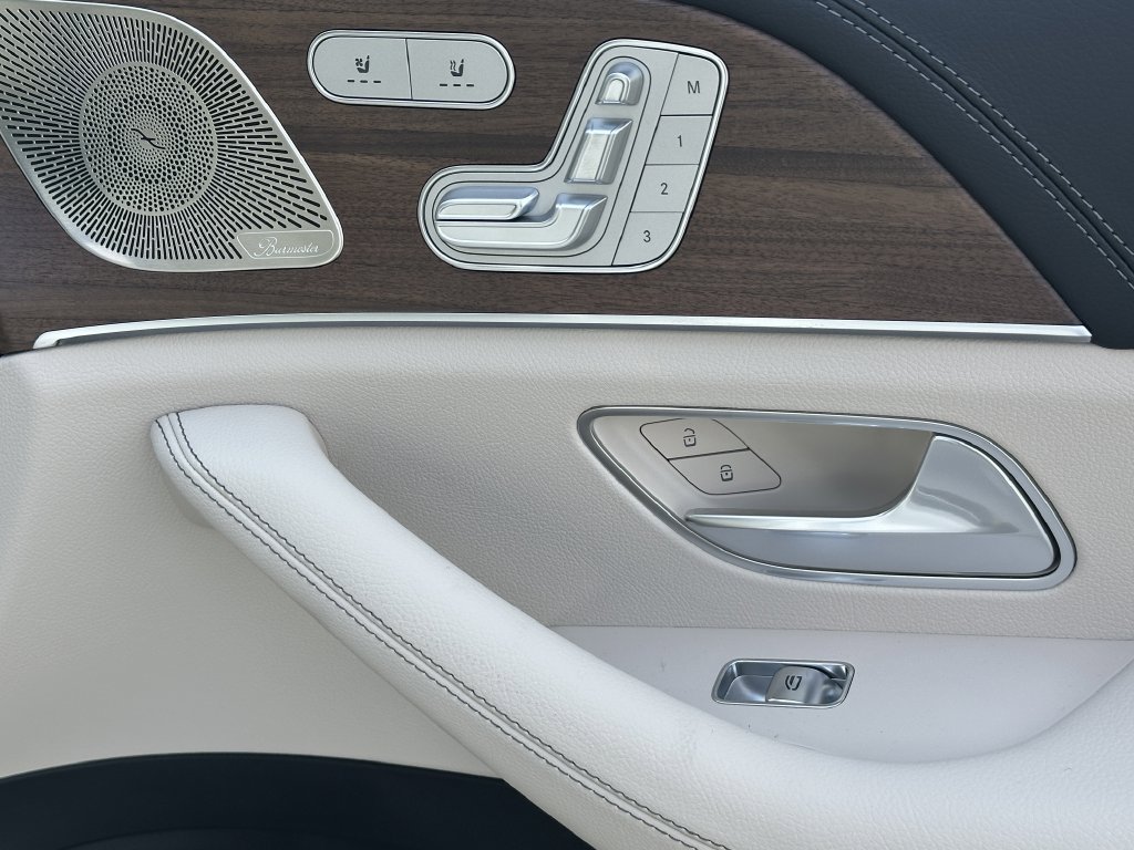 New 2026 Mercedes-Benz GLS 450 4MATIC image 17