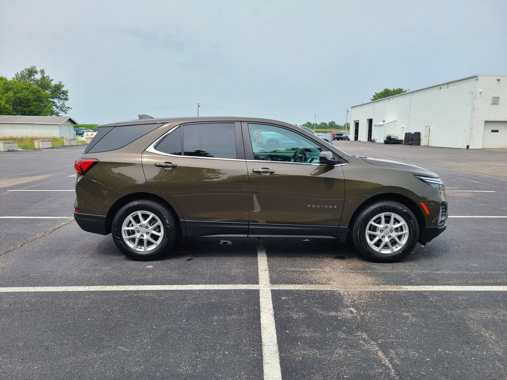 Used 2024 Chevrolet Equinox LT AWD/4WD image 8