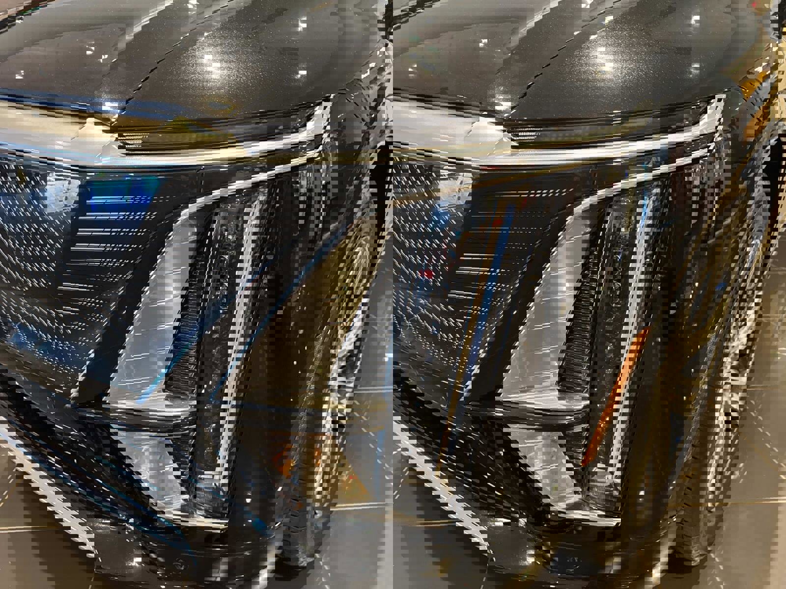 New 2025 Cadillac Lyriq Luxury image 8